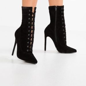 Steve Madden satisfied lace up bootie